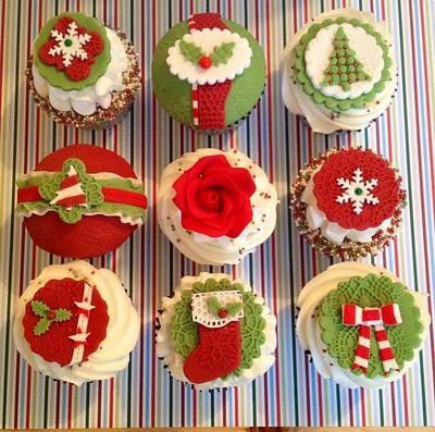 Christmas cupcakes - Cake by The lemon tree bakery 