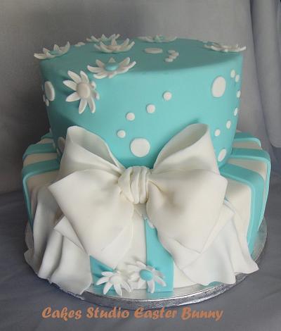 Blue and white wedding cake - Cake by Irina Vakhromkina