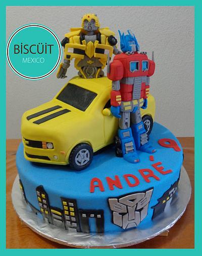 Transformers - Cake by BISCÜIT Mexico