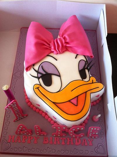 daisy duck - Cake by Donnajanecakes 