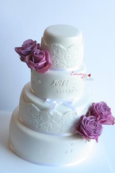 Special birthday cake with purple roses - Cake by Emmy 