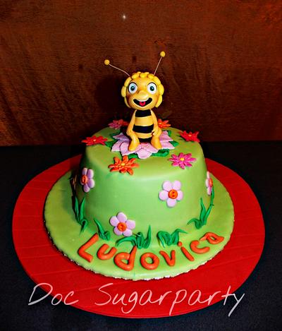 Maya the Bee cake - Cake by Doc Sugarparty