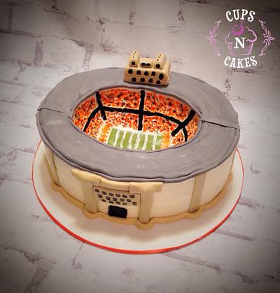 Football Stadium - Cake by Cups-N-Cakes 