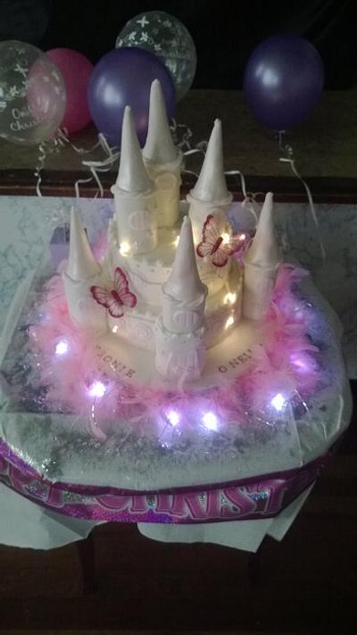 princess castle  - Cake by maggie thompson