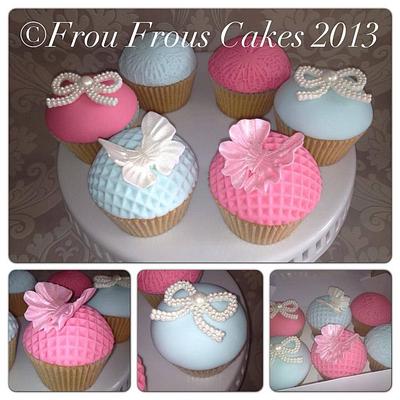 Luxury Cupcakes  - Cake by Frou Frous Cakes