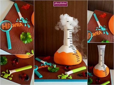 MaD SciEnce - Cake by Arwa