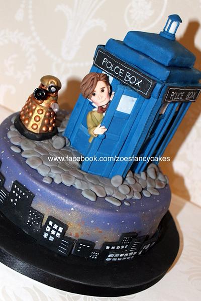 Doctor Who Tardis Cake - Cake by Zoe's Fancy Cakes