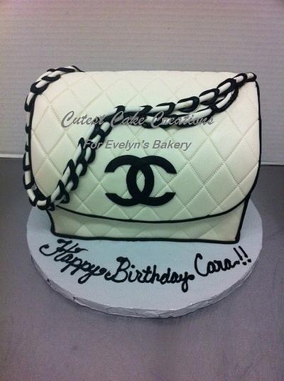 Chanel hand bag - Cake by Evelyn Vargas