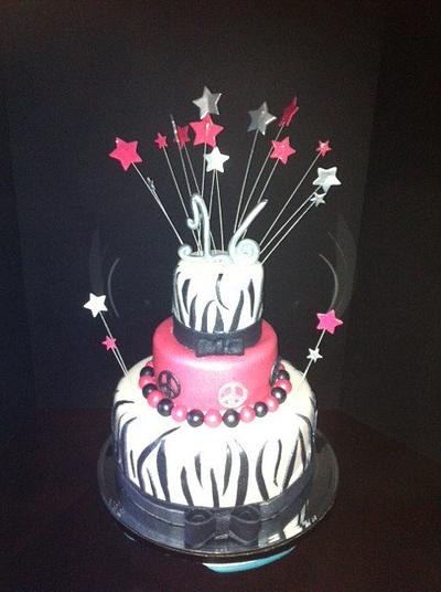 Diva Sweet 16 Cake - Cake by Teresa