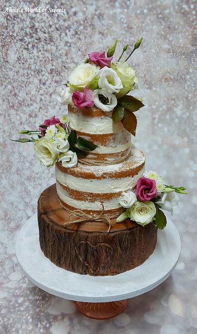 Log style wedding cake - Cake by Anna's World of Sweets 