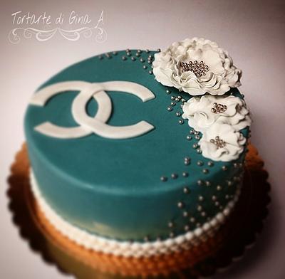 Chanel style  - Cake by Gina Assini