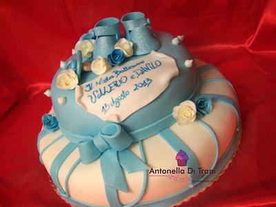 Baby shower in light blue! - Cake by Antonella