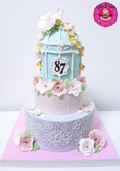 Vintage birdcage and roses - Cake by MileBian