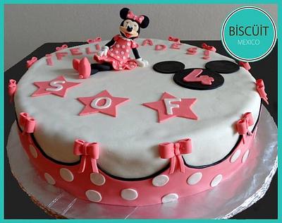 Minnie Mouse - Cake by BISCÜIT Mexico