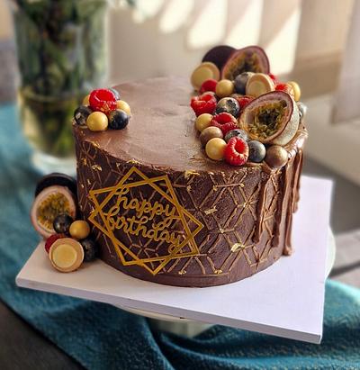 Birthday cake  - Cake by Mom's home bakery GK 