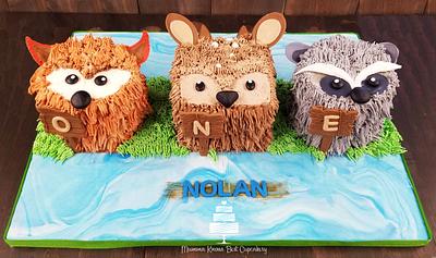 Woodland Animal Trio Mini Cakes - Cake by MKBC 