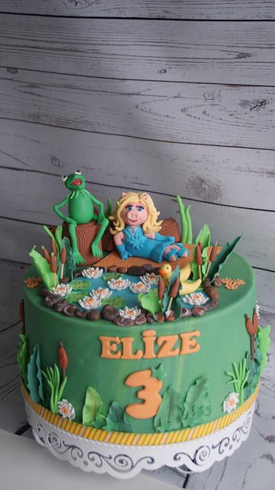 Muppet cake- Kermit and Miss Piggy - Cake by Cake Garden 