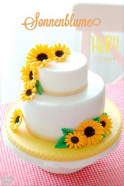 Sunflower Cake  - Cake by Kessy