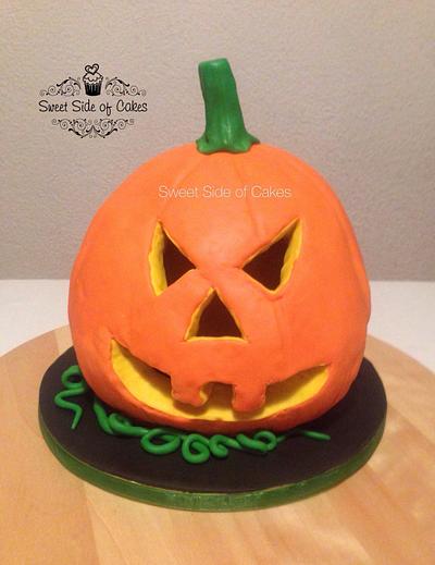 Carved Pumpkin Cake  - Cake by Sweet Side of Cakes by Khamphet 