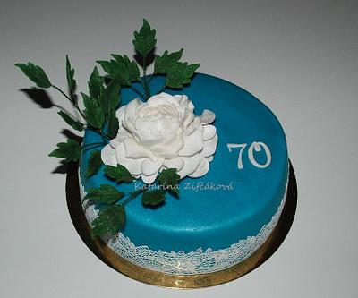 Blue white cake wit lace - Cake by katarina139