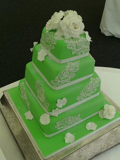 Apple green - Cake by Kelly Mitchell