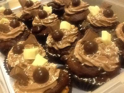Gorgeous Chocolate Cupcakes - Cake by JulieCraggs