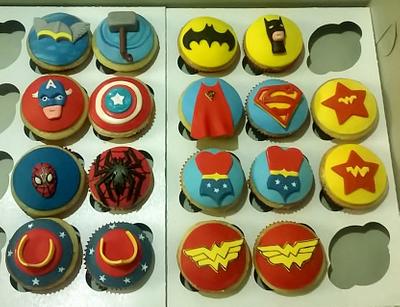 superheroes cupcakes - Cake by Luga Cakes