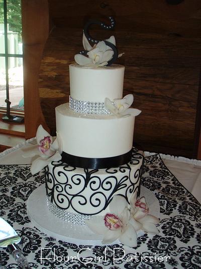 Black, white, & sparkly - Cake by Sarah DeNamur