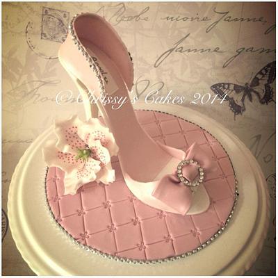 Sugar shoe  - Cake by Chrissy Faulds