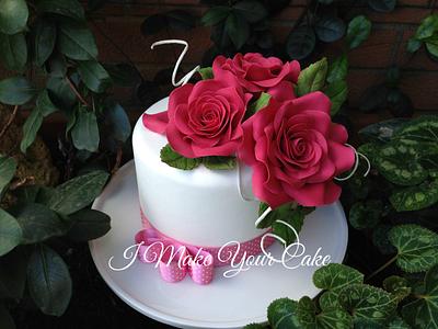 Fuchsia Roses - Cake by Sonia Parente