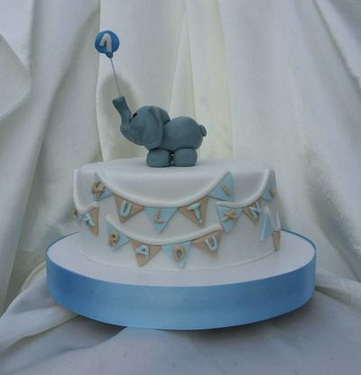 Elephant cake - Cake by Torturi de poveste