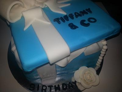 tiffany gift box cake - Cake by Muna's Cakes 