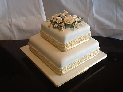 Ivory and gold wedding cake - Cake by Lisa Ryan