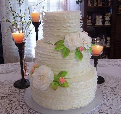 Frilled Wedding Cake - Cake by Linda Wolff