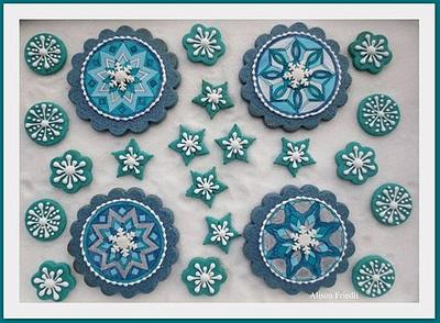 Snowflakes Mandalas - Cake by Alison Friedli