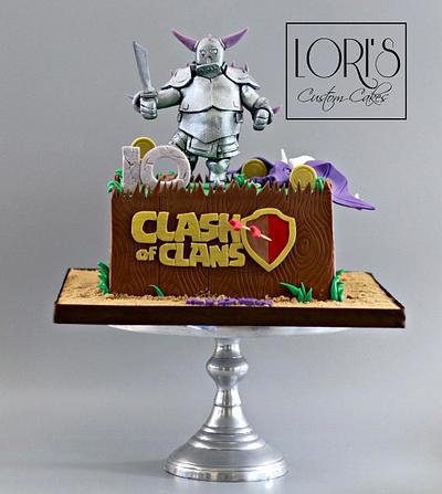 Clash of Clans  - Cake by Lori Mahoney (Lori's Custom Cakes) 