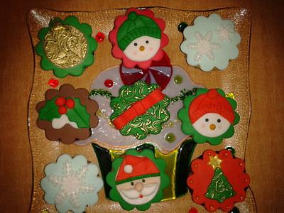 christmas cupcakes - Cake by Adriana Vigas
