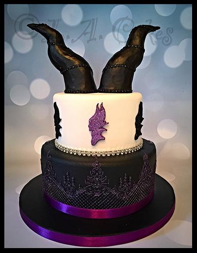 Magnificent Maleficent  - Cake by Laura Young