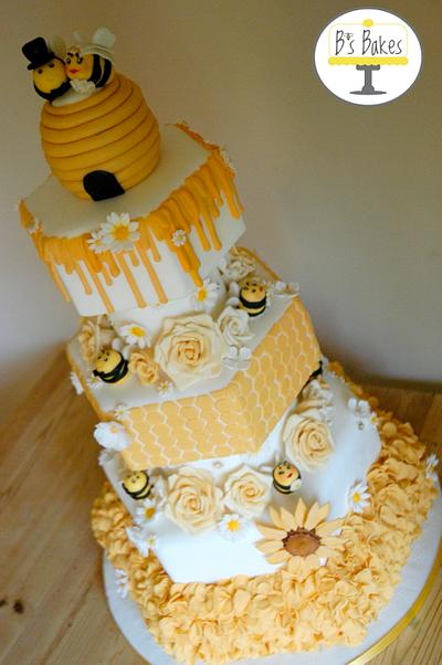 Bronze Cake international entry - Bee themed wedding cake - Cake by B's Bakes 
