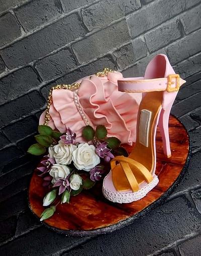 Rose handbag cake and shoe  - Cake by Isabelle86
