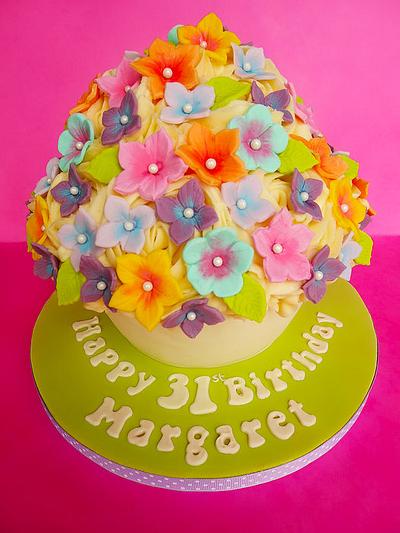 Spring flowers giant cupcake - Cake by Vanilla Iced 