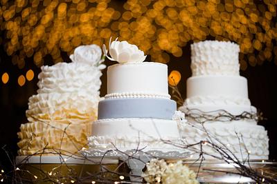 Wedding Cake Trio - Cake by Naomi
