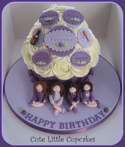 'Best Friends' Giant Cupcake - Cake by Heidi Stone