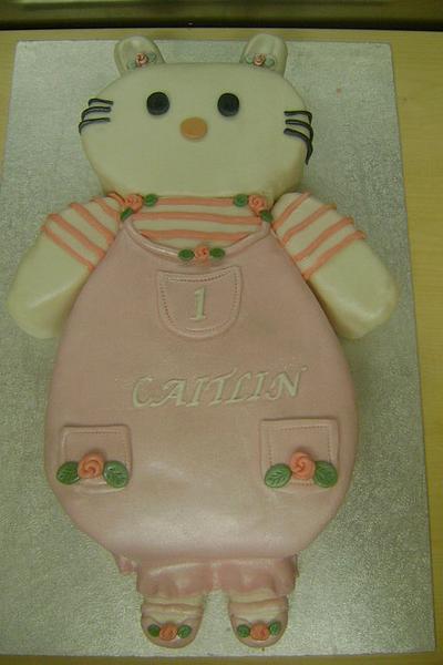Hello Kitty - Cake by Beverley Childs