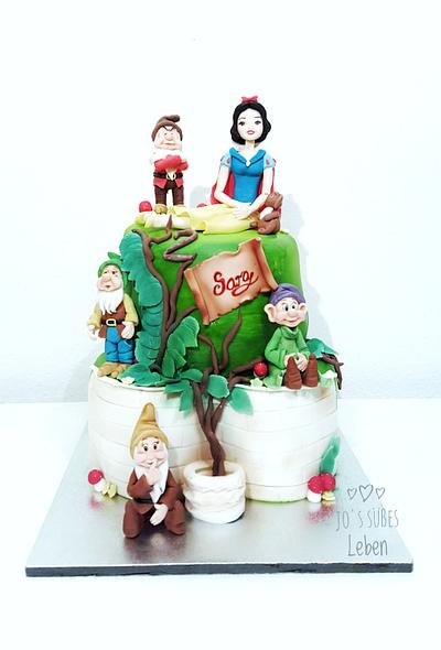 Snow White & Dwarfs - Cake by Josipa Bosnjak
