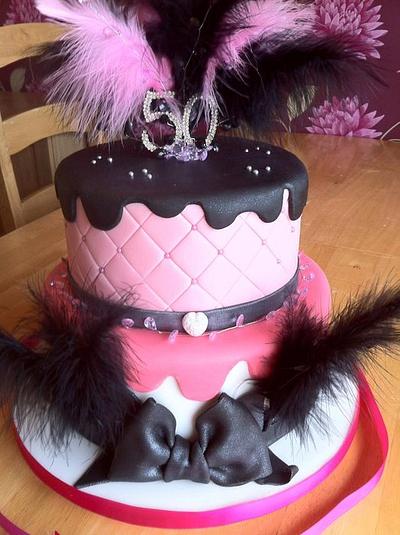 Feathers and bling - Cake by GazsCakery