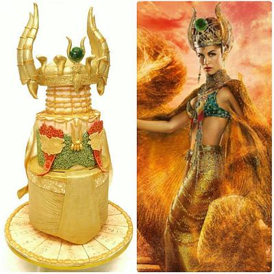Gold Fashion Cake, Hathor - The Egyptian Goddess of Love - Cake by juddyoh