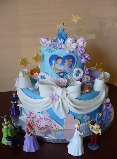 Cinderella Cake - Cake by RoscoeBakery