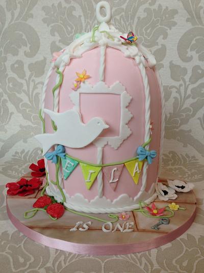 Pretty birdcage - Cake by Gaynor's Cake Creations