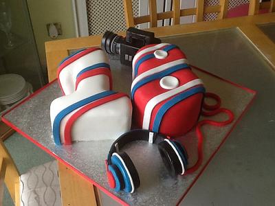 Teen birthday Cake - Cake by YummyDon